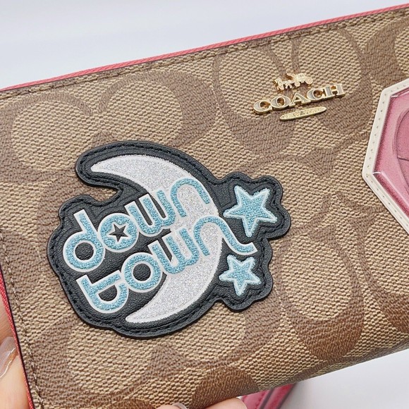 Coach C6995 Long Zip Around Wallet In Signature Canvas With Disco Patches NWT - Picture 5 of 9